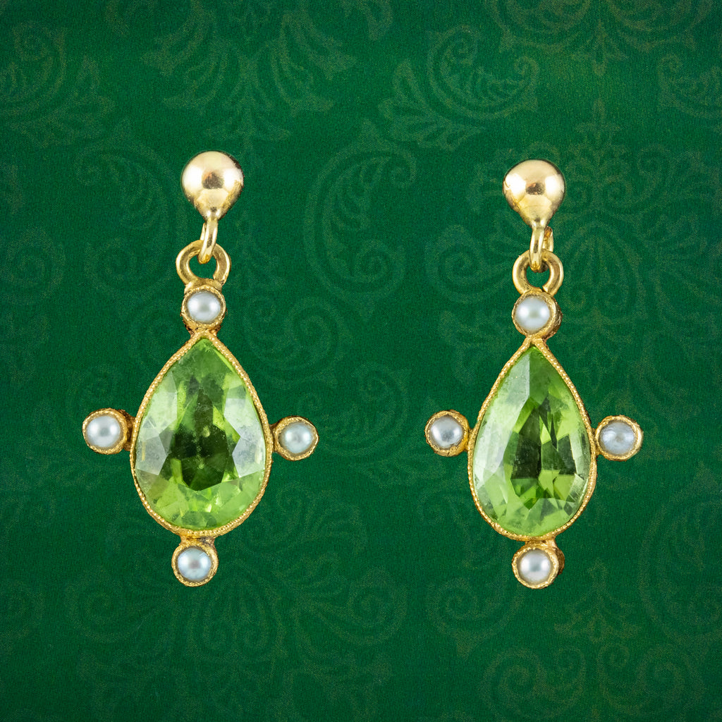DWS Studs Peridot Gemstone Oxidized Silver Antique Stud Earrings at Rs  1426/pair in Jaipur